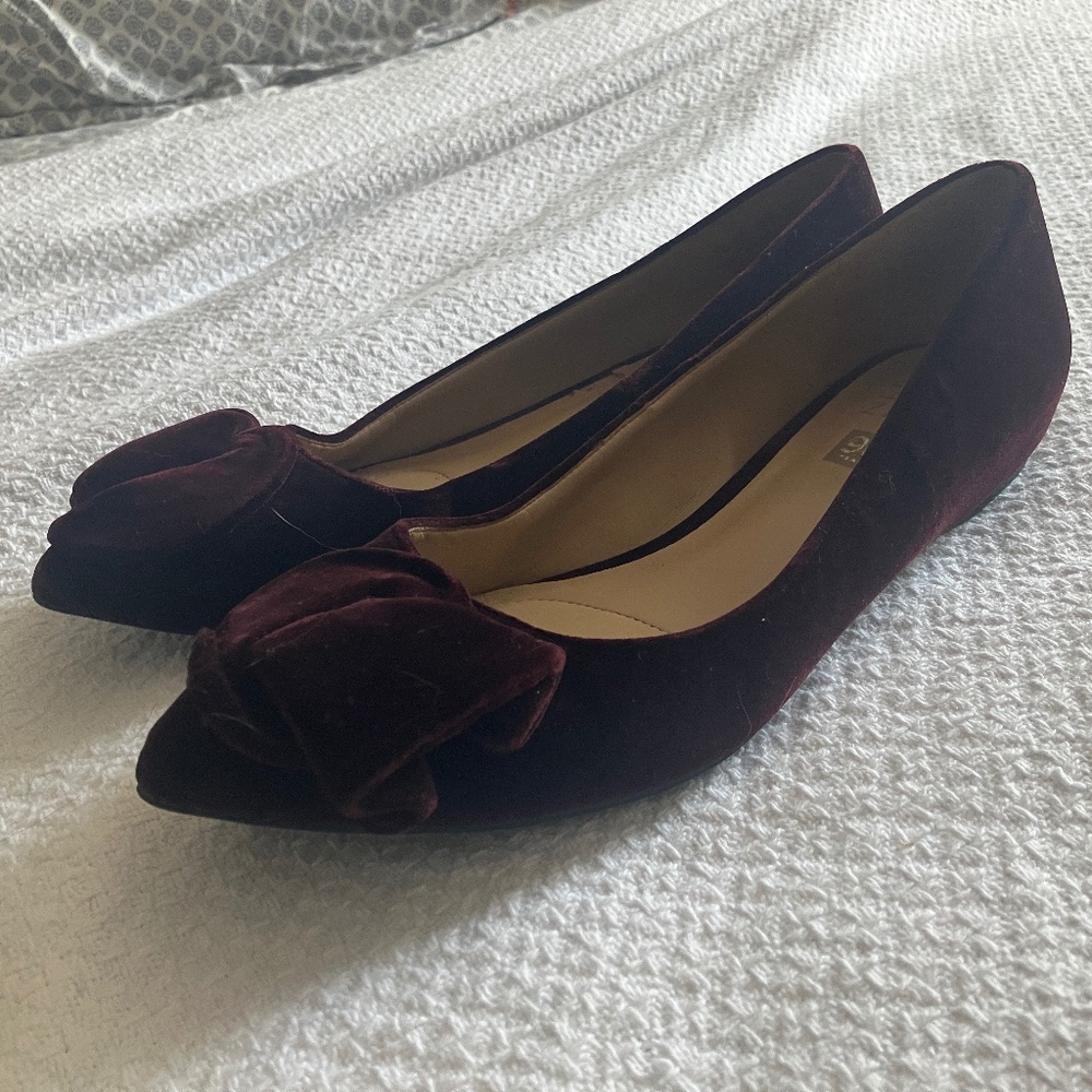 Naturalizer 90th Anniversary Sarah Velvet flats, 8.5, Bordo